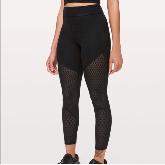 Lululemon Geo Tight 28" Black Lululemon Lab Mesh Hi-Rise, Textured Athletic Sz 6 - Picture 1 of 11